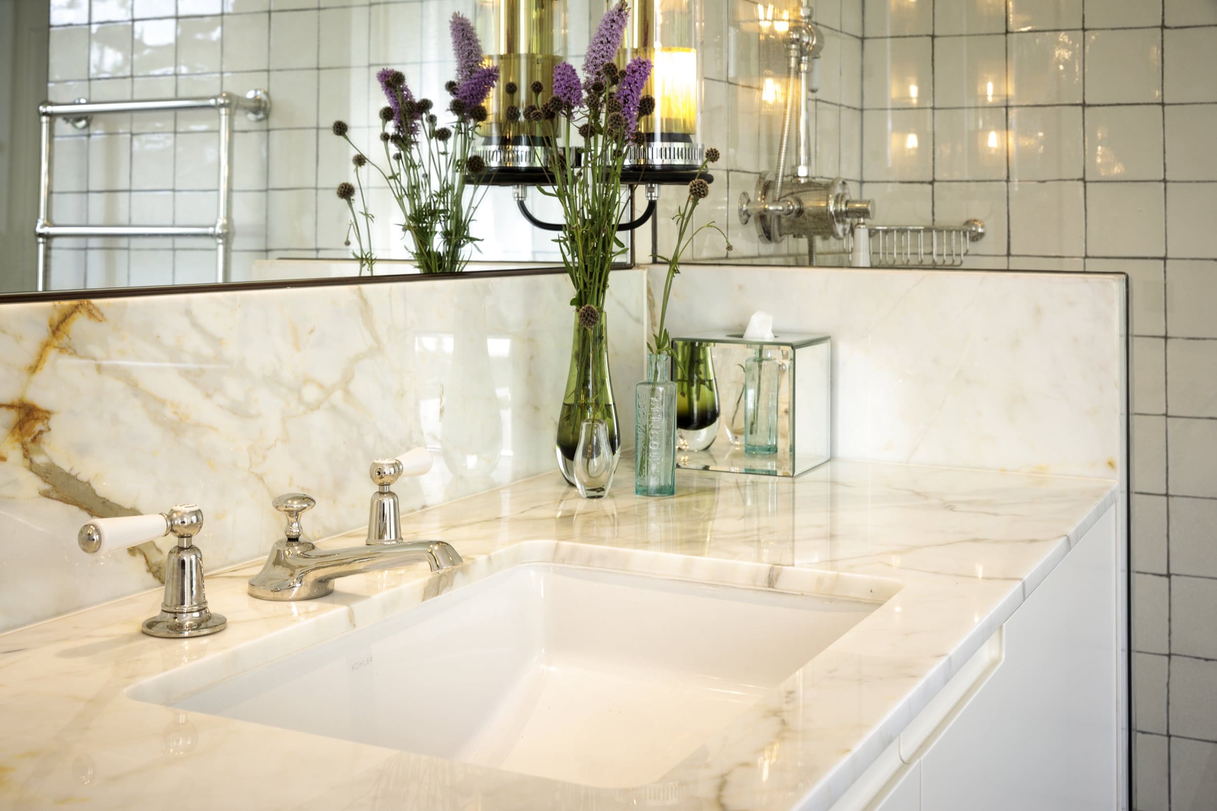 Georgian Manor House Bathroom - Marble and white tile