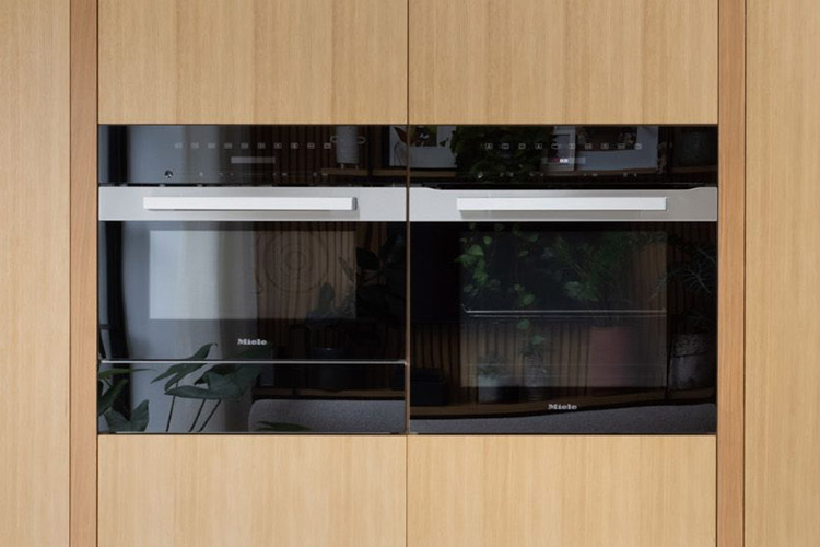 Papilio bespoke kitchens double oven contemporary kitchen